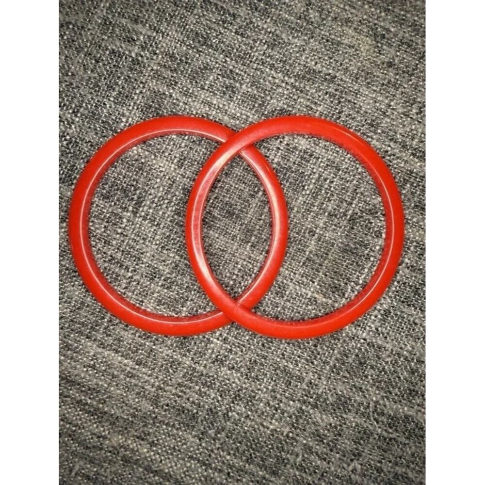 Vintage Genuine Bakelite Cherry Red Seamless Bangle Bracelet Set of 2 Tested